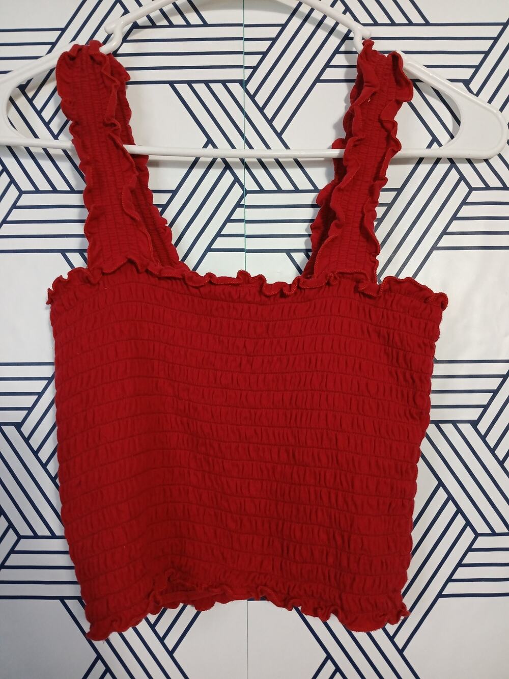 Hollister Smocked Crop Top – Ruffle Sleeveless Straps Summer Feminine Top